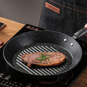 Non-Stick Striped Frying Pan, Multi-Functional Cooker for Steak, Meat, Pancakes, Eggs, Durable Kitchenware for Indoor & Outdoor Use, Compatible with Electric & Gas Stoves, Ideal for Camping & Christmas Outdoor Cooking